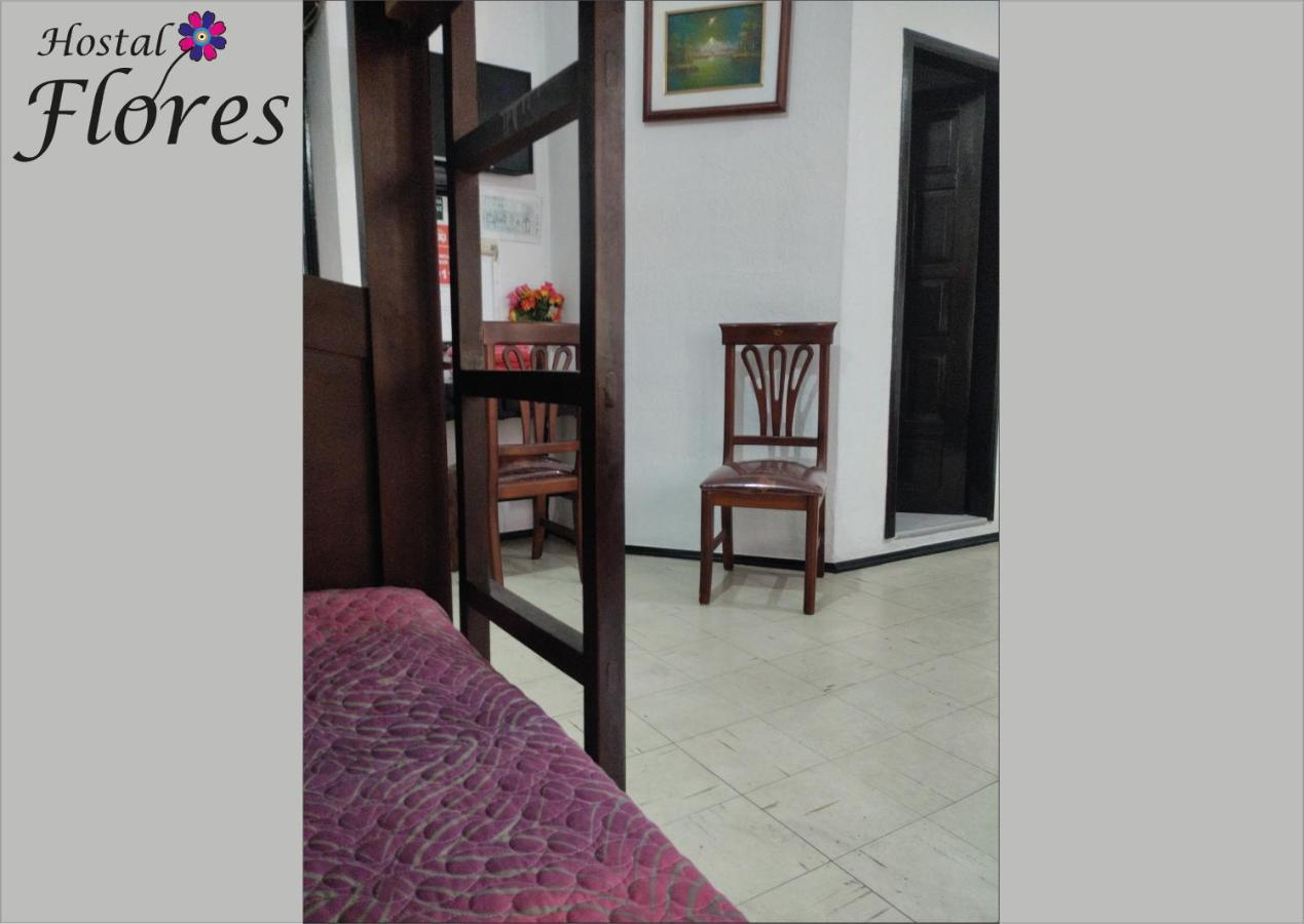 Hostal Flores Quito Exterior photo