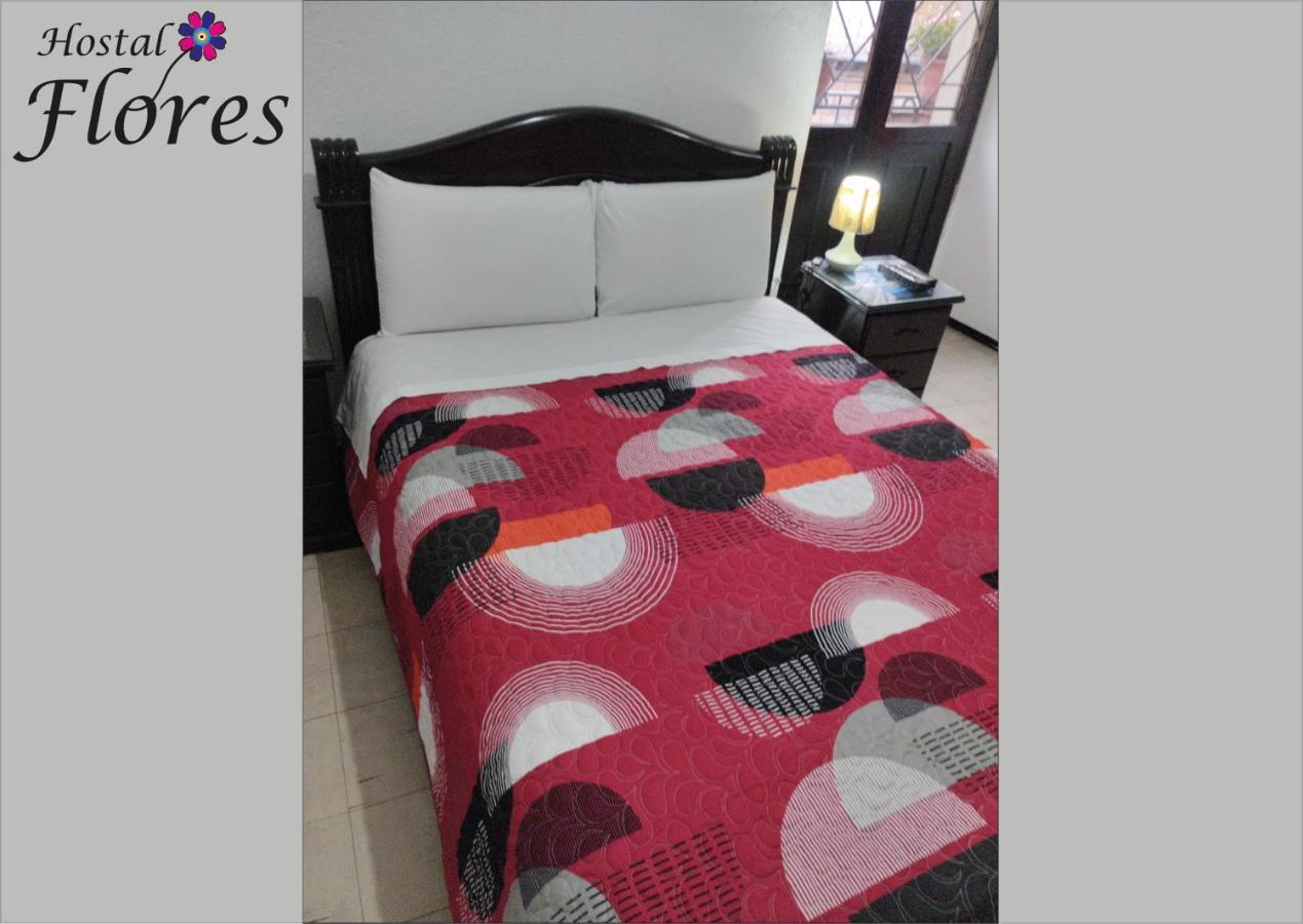 Hostal Flores Quito Exterior photo