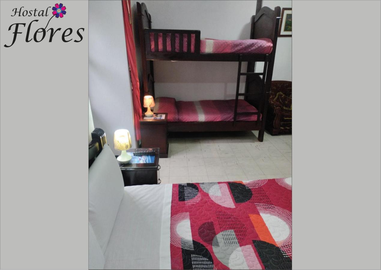 Hostal Flores Quito Exterior photo