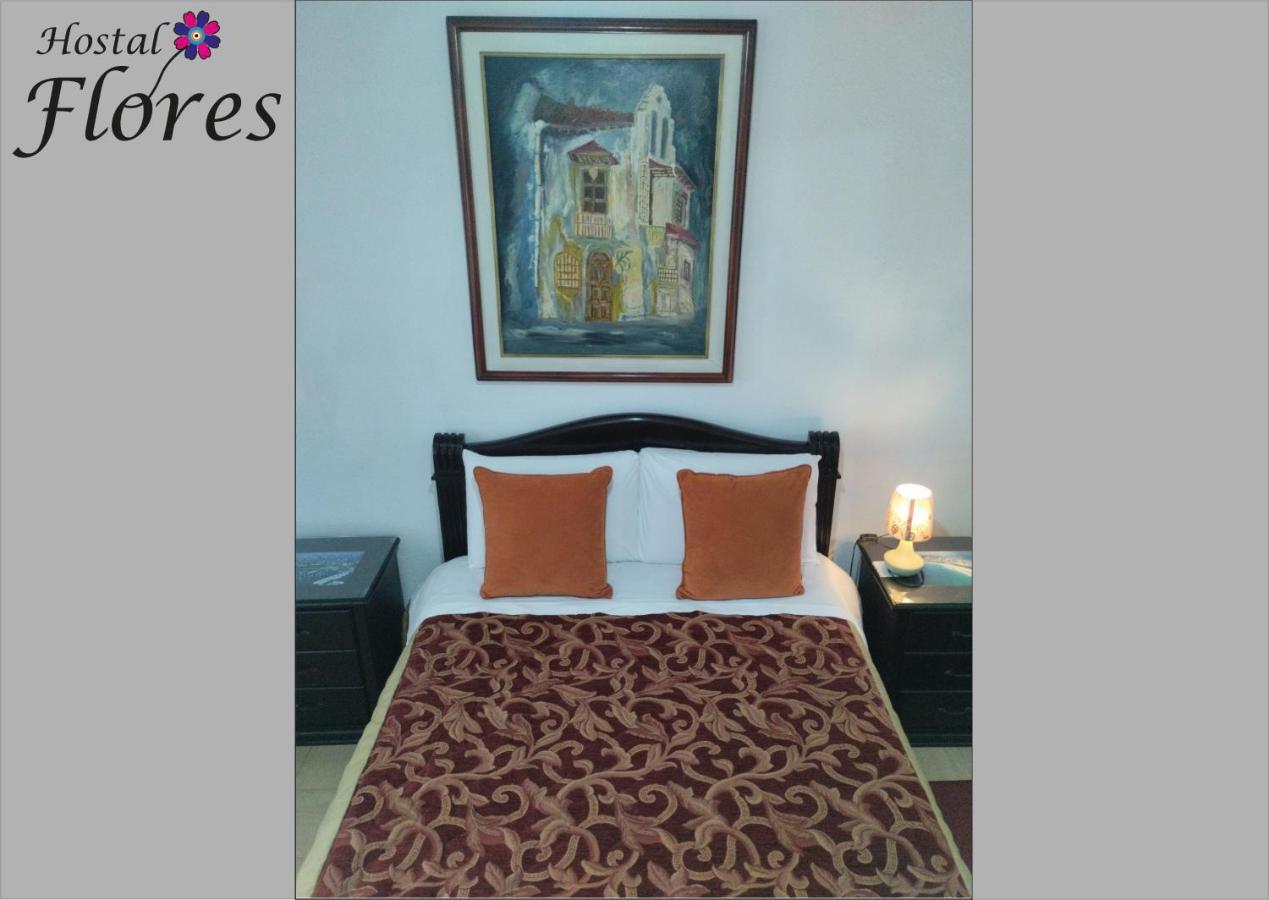 Hostal Flores Quito Exterior photo