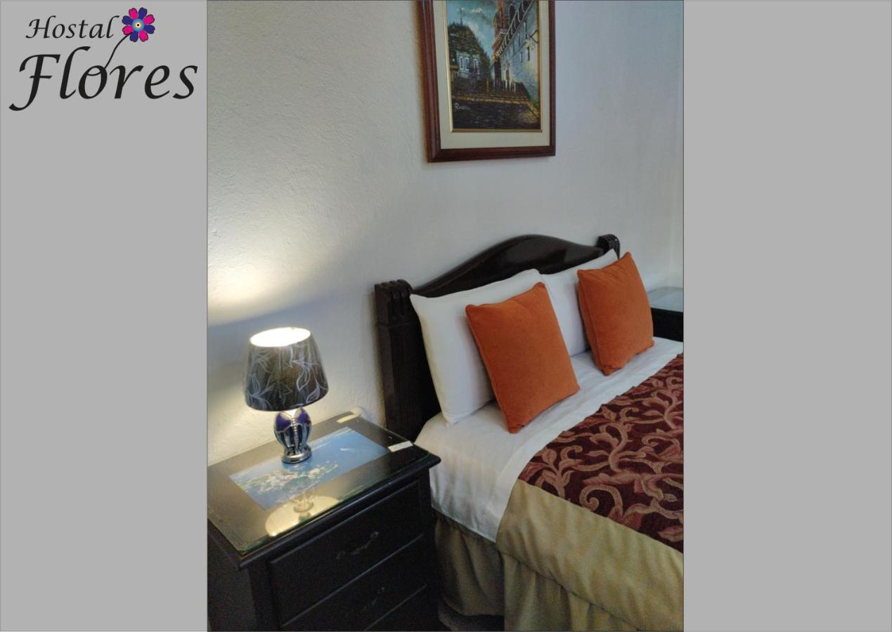 Hostal Flores Quito Exterior photo