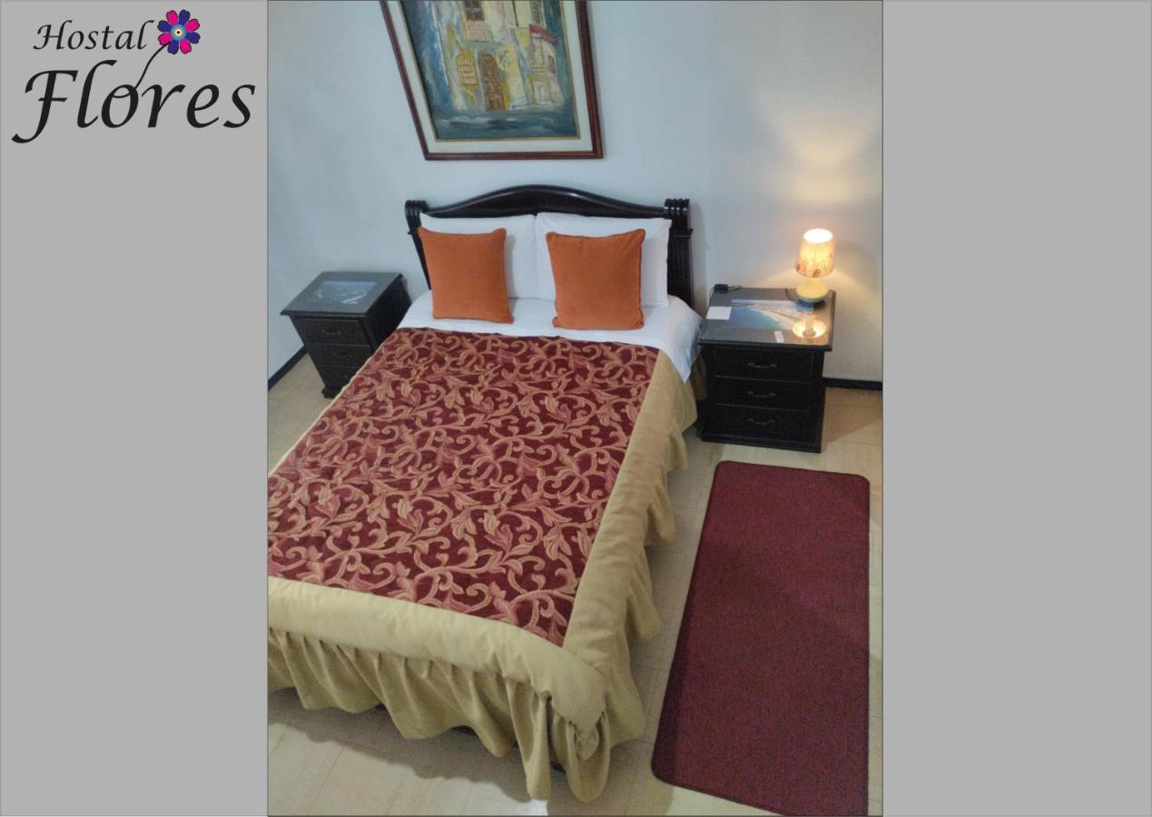 Hostal Flores Quito Exterior photo