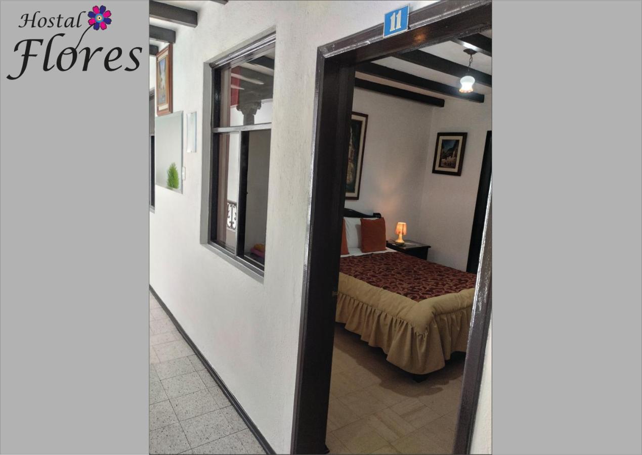 Hostal Flores Quito Exterior photo